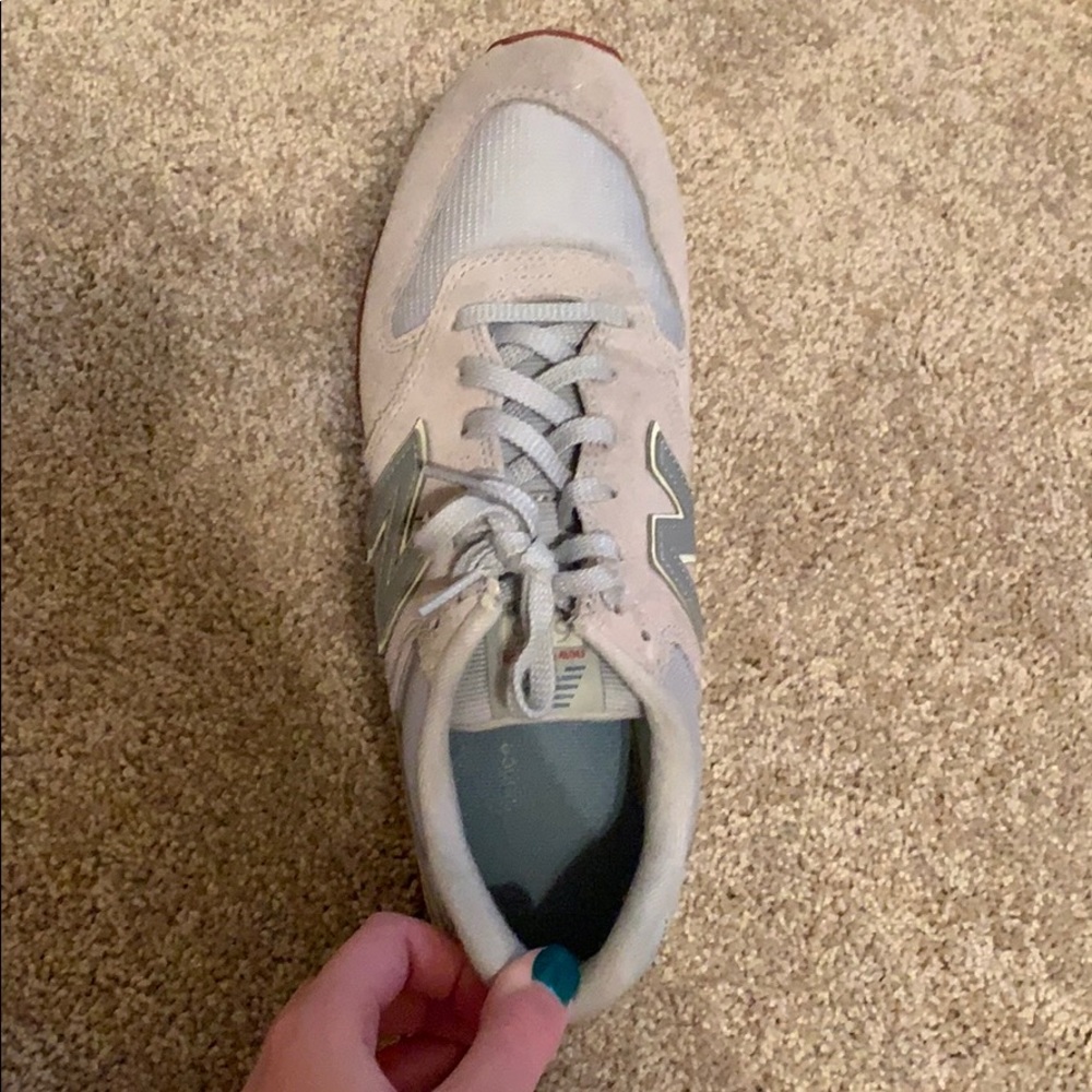 New Balance 696 shoes